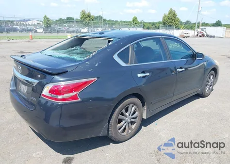 2015 Nissan Altima 2.5 S из США, поврежденный, VIN 1N4AL3AP9FC950105